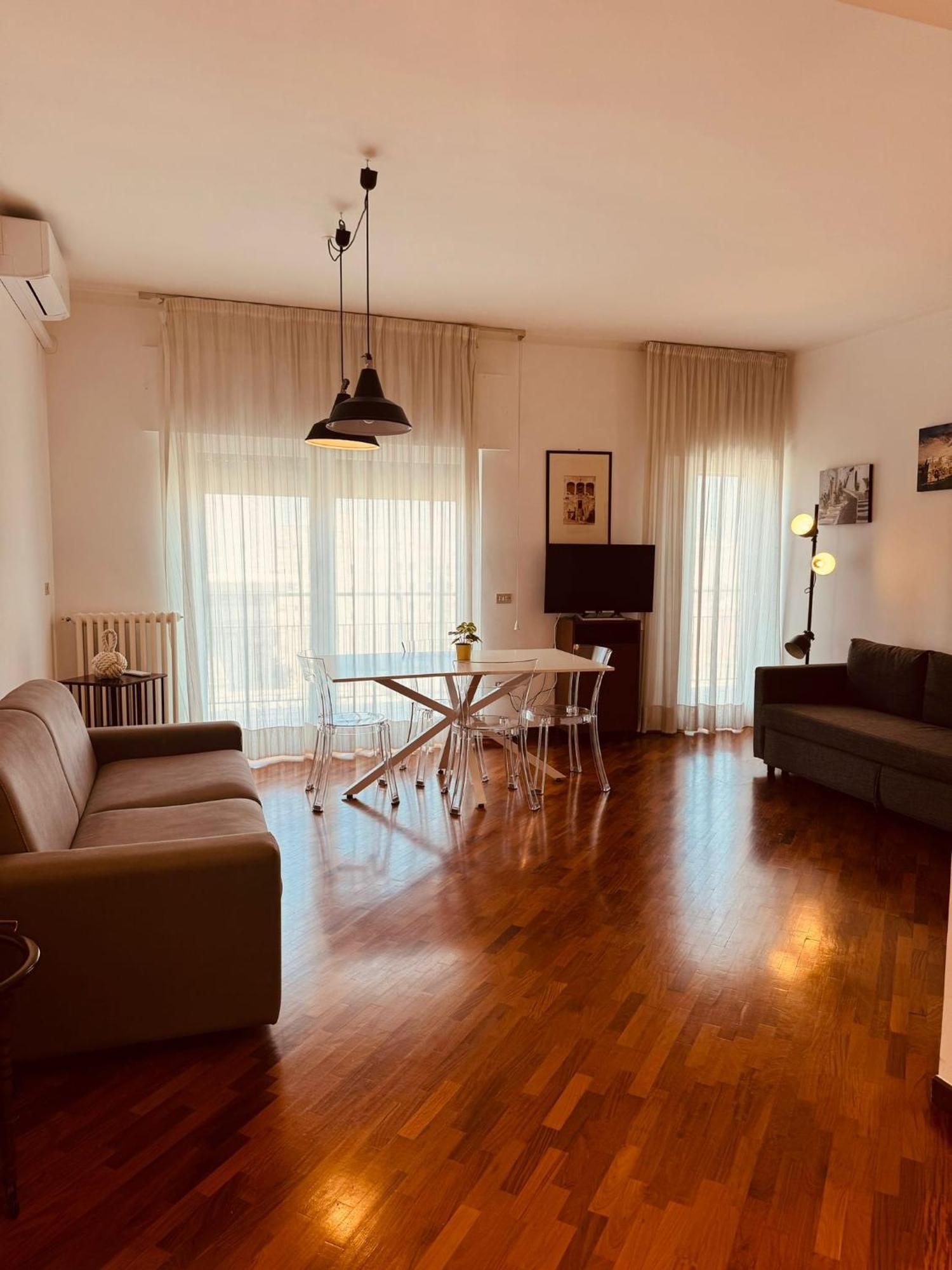 Guest Corso Italia Leilighet Bari Eksteriør bilde